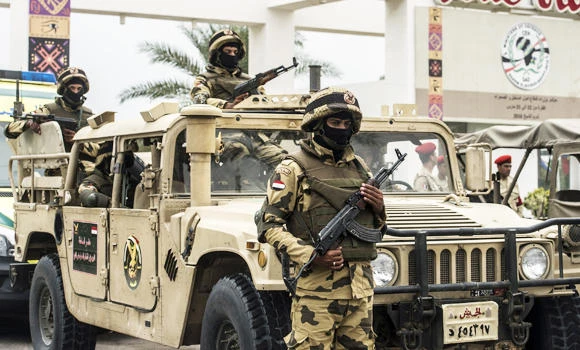 Egyptian police shoot dead gang seizing foreigners