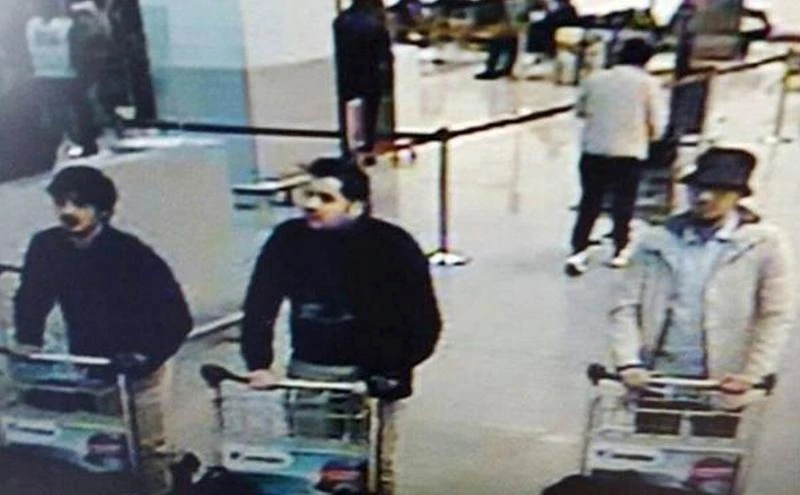Belgium seeking 2nd metro attack suspect: police sources