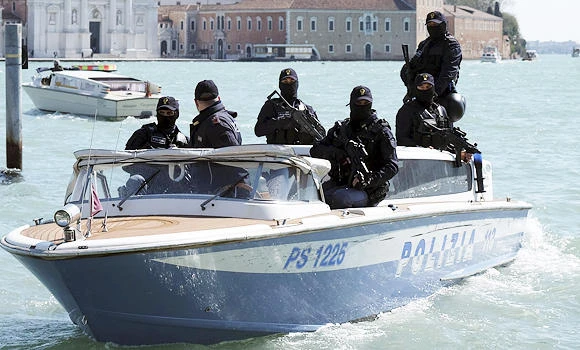 Italian priest suspended on pedophile charges
