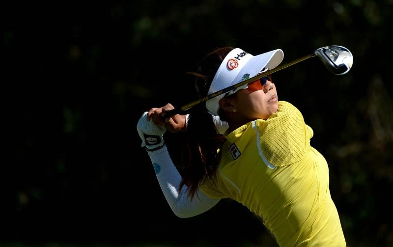 Jenny Shin shoots 65 to take Kia Classic lead
