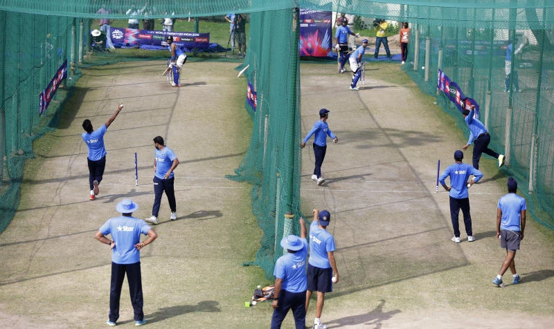 Australia takes on India in do-or-die clash