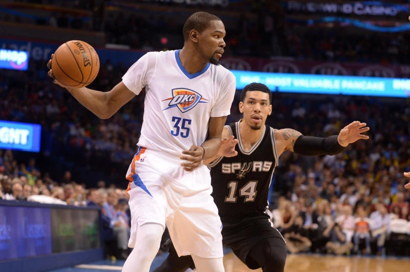 Durant hits 31 points as Thunder romp past Spurs 111-92