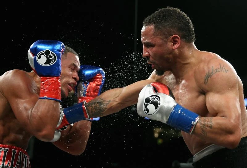 Ward gets easy win over Barrera in light heavyweight debut