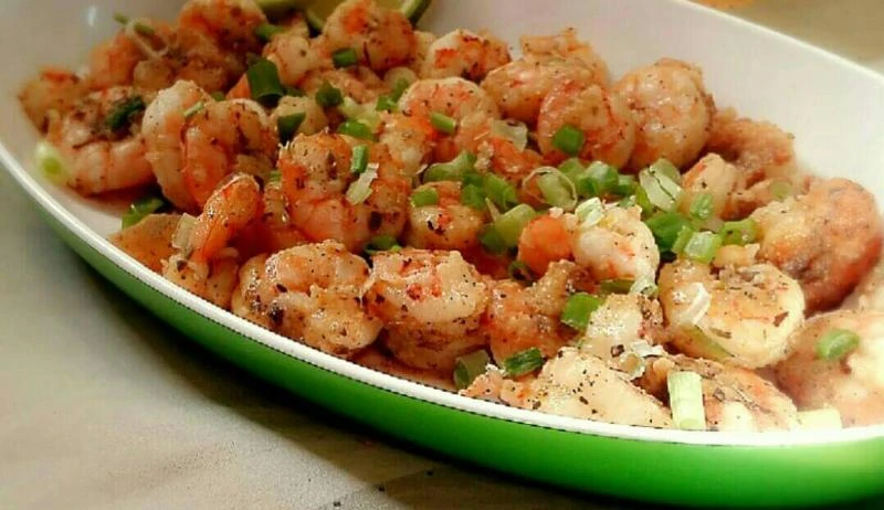 Baked loaf, mutton pilaf and shrimps