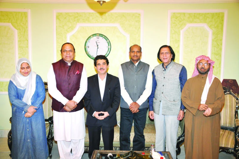 Top Indian poet regales Urdu lovers