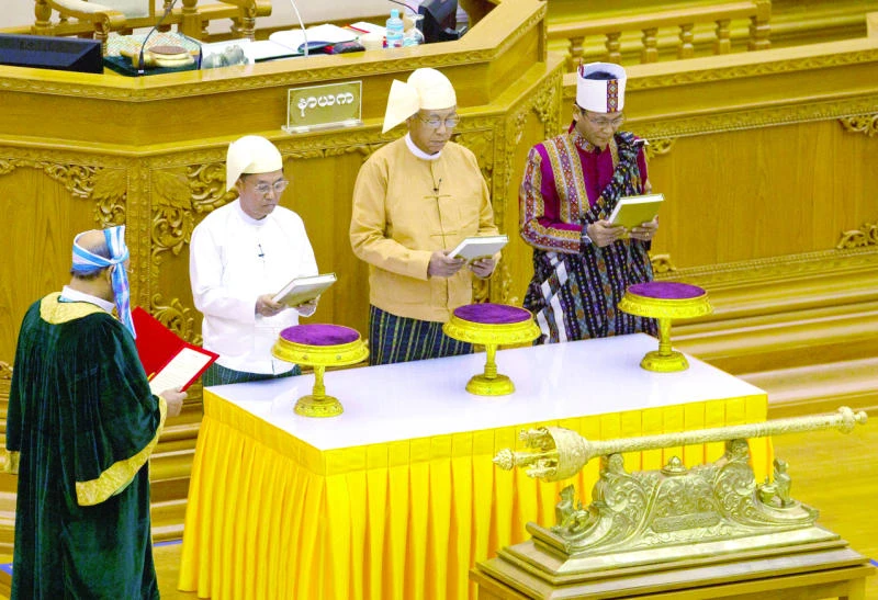 Suu Kyi aide sworn in as Myanmar president