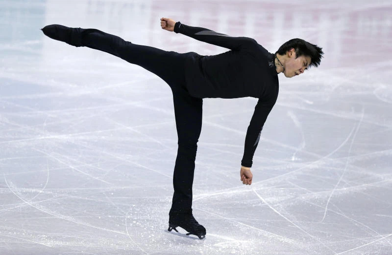 Olympic gold medalist Hanyu favored to win world title