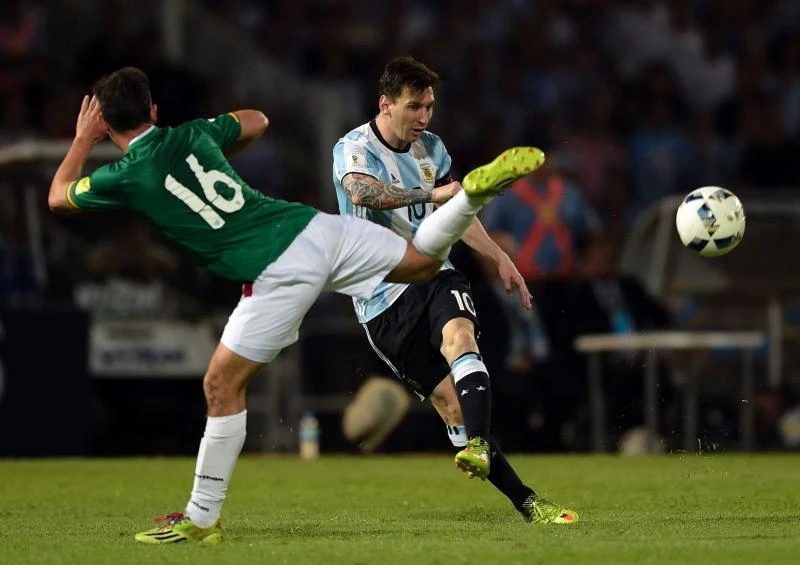 Messi hits 50th, Brazil snatches draw