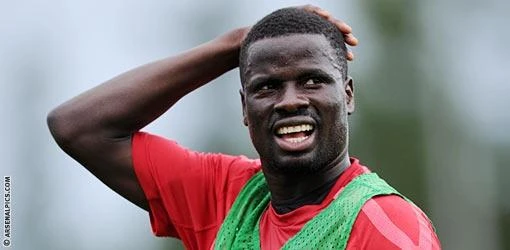 Sunderland set to sack Eboue after FIFA ban