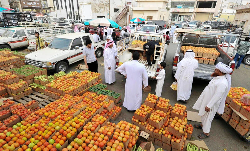 Expats can’t buy veggies at central market