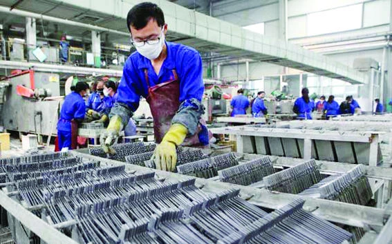 Chinese PMI rises but growth remains weak in Europe
