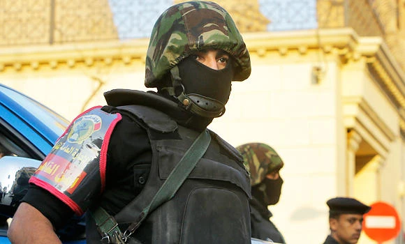 Egypt sentences cop to life for killing driver