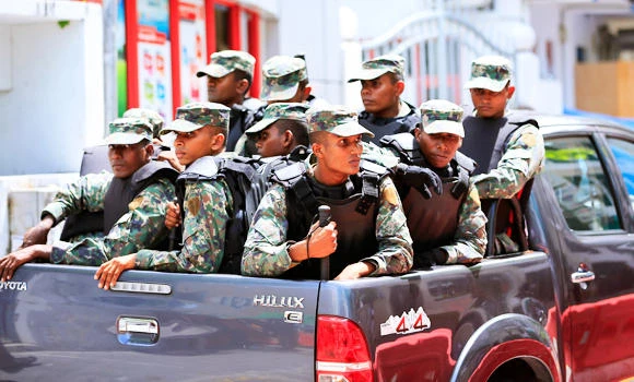 Maldives police break up media protest