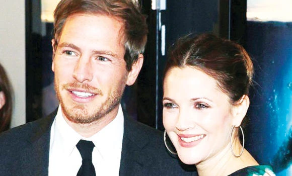 Drew Barrymore splits from third husband