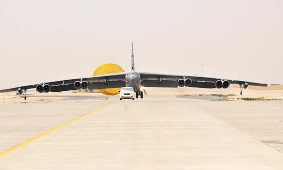 US deploys B-52 bombers to Qatar for war on terror