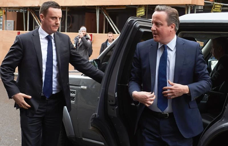 UK leader Cameron under fire over link to offshore accounts
