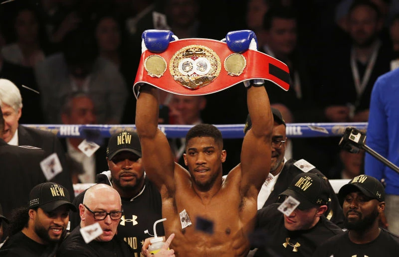 Joshua eyes Fury after taking IBF title