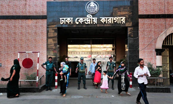 Bangladesh closing notorious prison