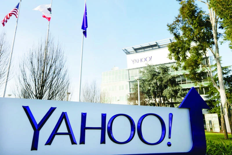 Daily Mail parent in talks with private equity for Yahoo bid