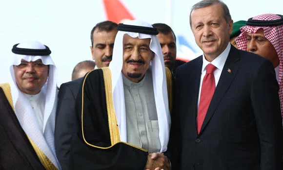 King Salman in Turkey ahead of OIC meeting