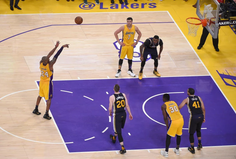 Kobe scores 60 points in unbelievable farewell victory