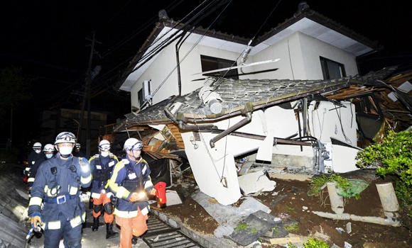 Strong quake hits southwestern Japan