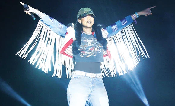 Rihanna caps celeb-heavy Coachella festival