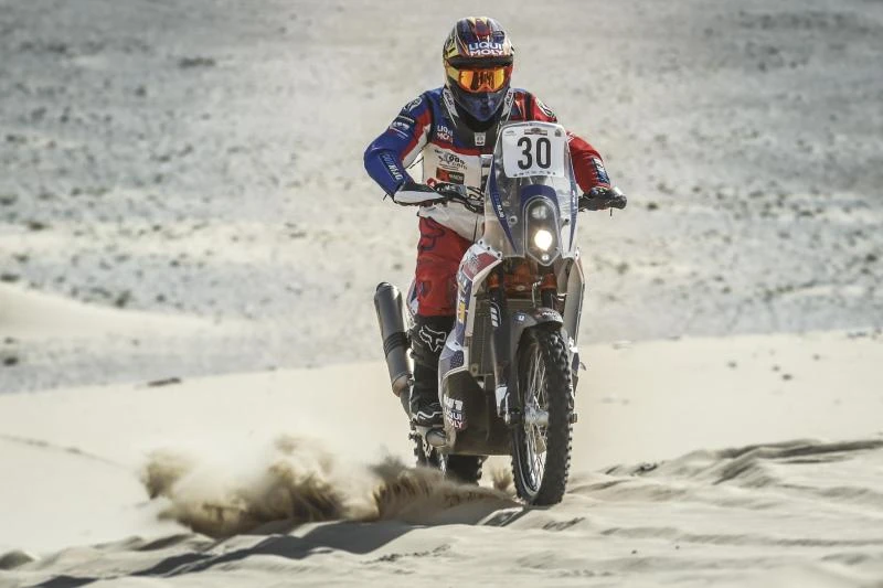 Al-Attiyah, Catracchia extend Sealine leads as Price tops motorcycles