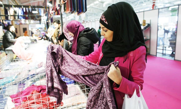 Hijab Day sparks bitter debate in Paris