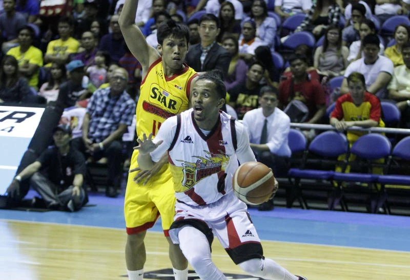 San Mig survives Star to reach Final Four vs. RoS