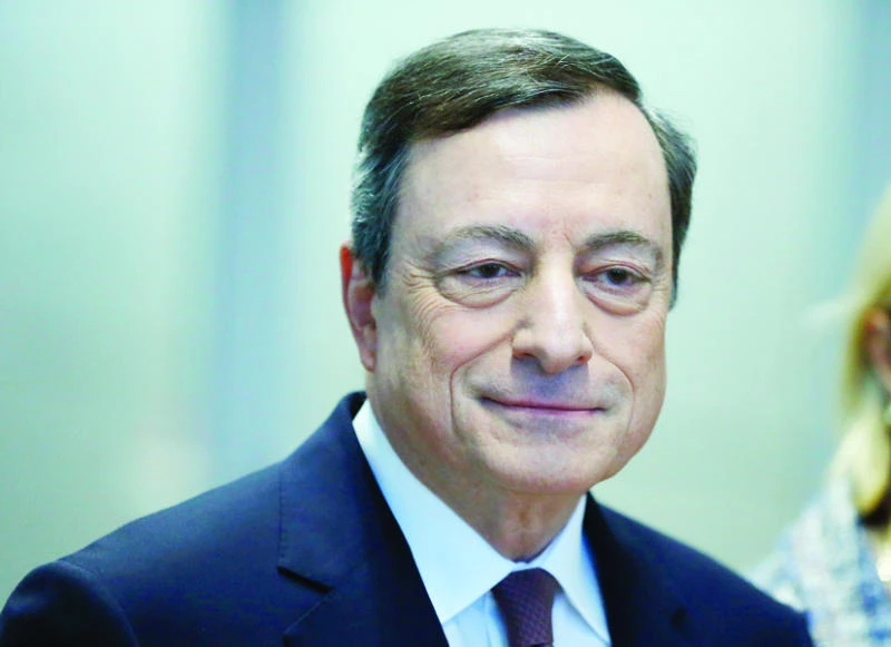 ECB sticks to ultra-loose monetary policy