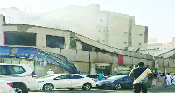 Two killed in Makkah restaurant collapse
