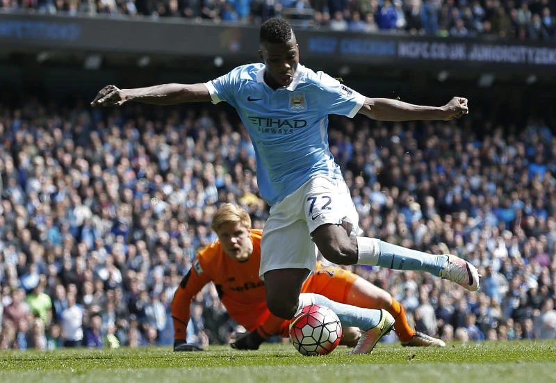 Iheanacho double lifts Man City, Benitez denies Liverpool