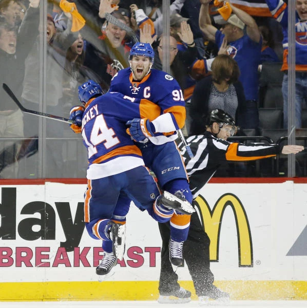 Tavares leads New York Islanders past Panthers