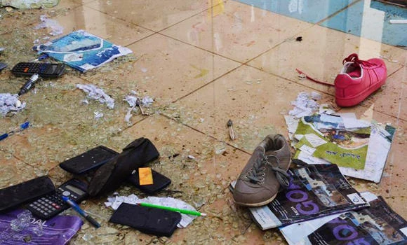 Schoolgirl dies in canopy collapse