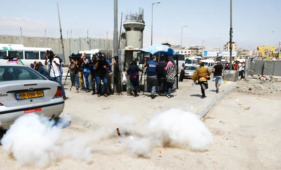Palestinian teen, sister shot dead by Israeli troops