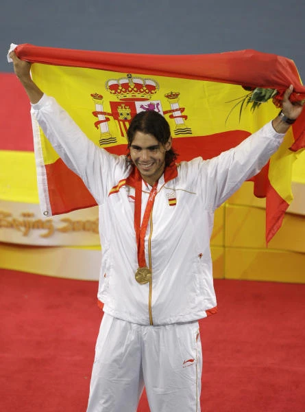 Nadal to carry Spanish flag at Rio