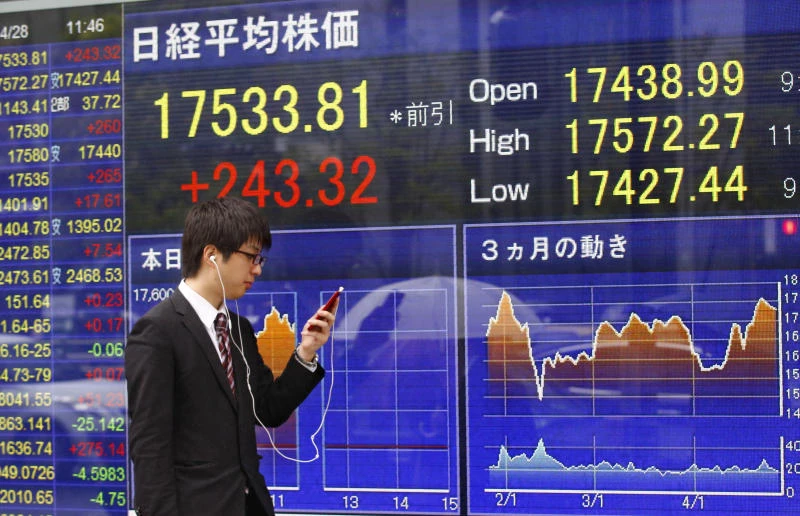 Crude oil prices steady after hitting 2016 highs