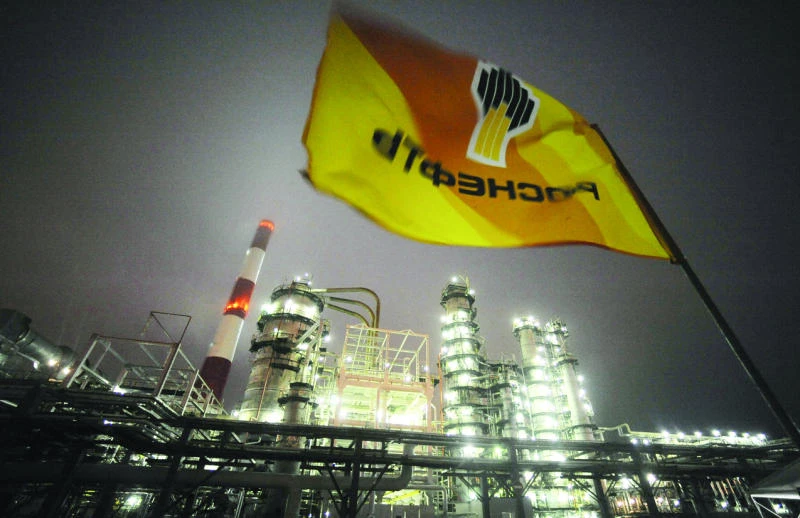 Rosneft’s 2015 net profit rises and debt falls