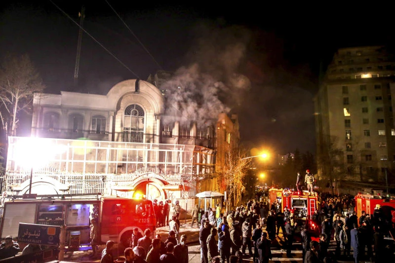 Flames rise from Saudi Arabia's embassy after it was stormed by Iranian protesters during a demonstration in Tehran, Iran, on January 2, 2016. (REUTERS/TIMA/Mehdi Ghasemi/ISNA/File Photo)