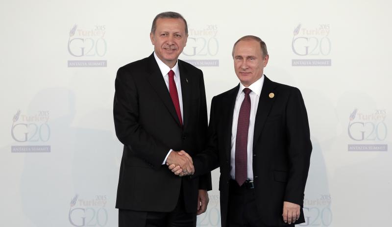 Turkish President Recep Tayyip Erdogan, left, and Russian President Vladimir Putin in a November 2015 file photo. (AP file photo)