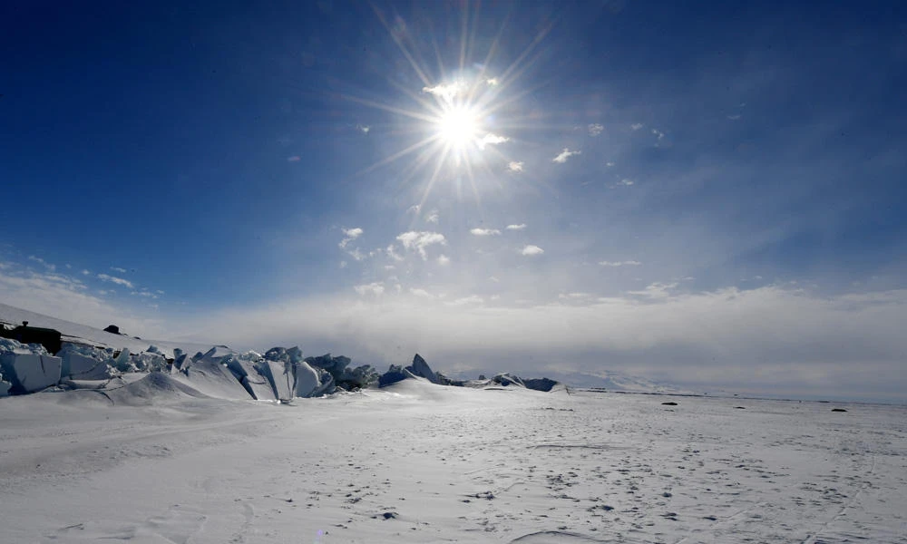 A frozen section of the Ross Sea at the Scott Base in Antarctica on November 12, 2016. (REUTERS/Mark Ralston/Pool/File Photo)