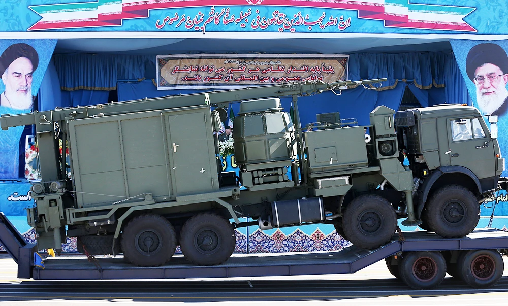 Tehran tests S-300 defense system