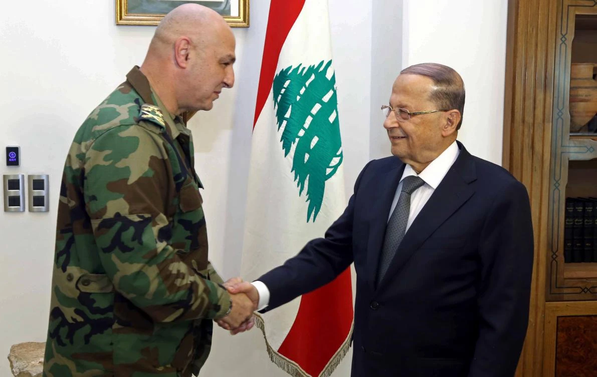 President Michel Aoun (R) meeting with Lebanon’s newly appointed army chief, General Joseph Aoun in Beirut. (AFP/DALATI AND NOHRA)