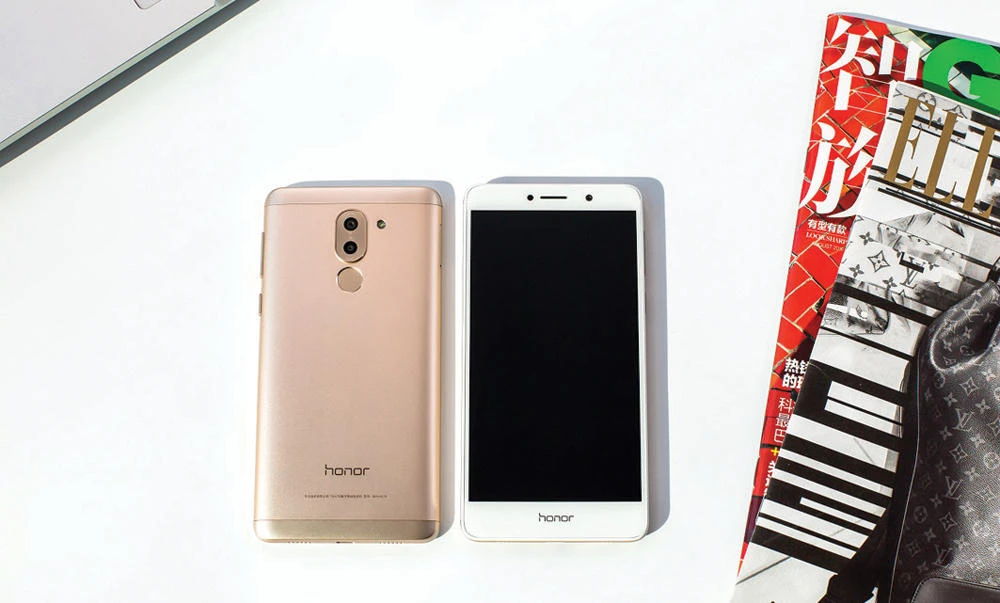 Honor 6x is the first mid-range phone to introduce
dual camera to the region.