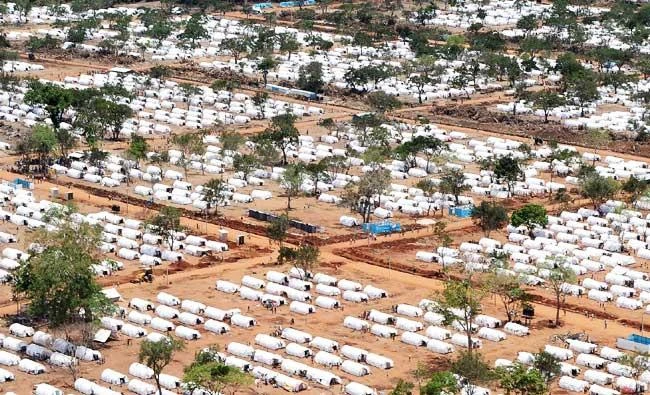 This file photo taken on May 23, 2009 shows a general view of thousands of UNHCR tents, occupied by Internally Displaced People (IDP), in Manik Farm in Sri Lanka. (AFP)