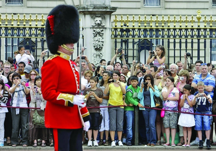 Merlin Entertainments, which runs London’s Madame Tussauds waxworks and more than 100 other attractions, said earlier this month a weak pound was drawing tourists back to London, reporting a jump in visitors from the EU
in November and December. (Reuters)