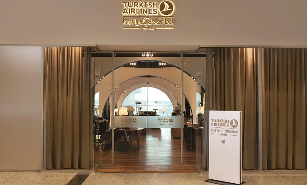 Travelers who choose Turkish Airlines can take advantage of the exclusive Turkish Airlines Lounge Istanbul at Istanbul Ataturk Airport.