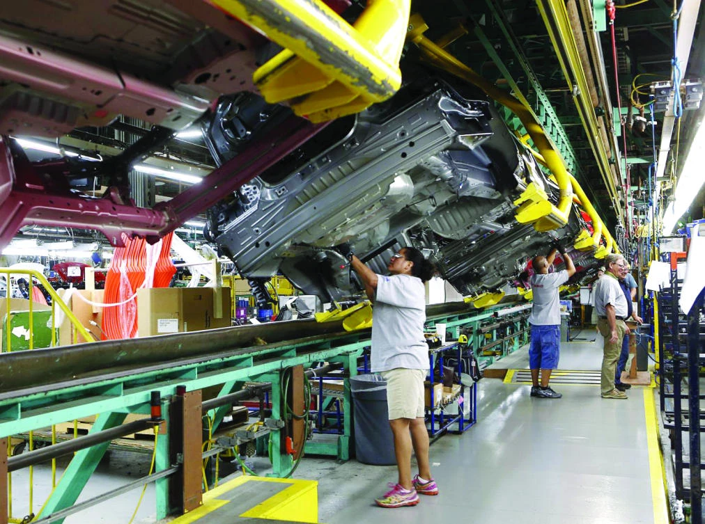 A recovery in oil prices from multi-year lows is driving demand for equipment in the energy sector, helping to lift the US automobile industry. (Reuters)