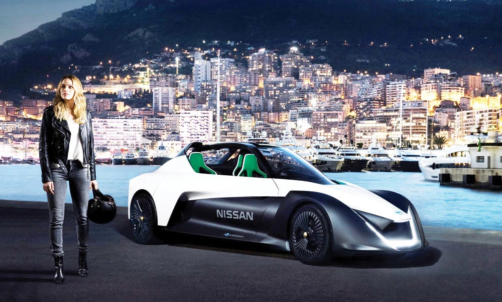 Margot Robbie raced the all-electric BladeGlider sports car around the Monaco Grand Prix circuit at midnight.